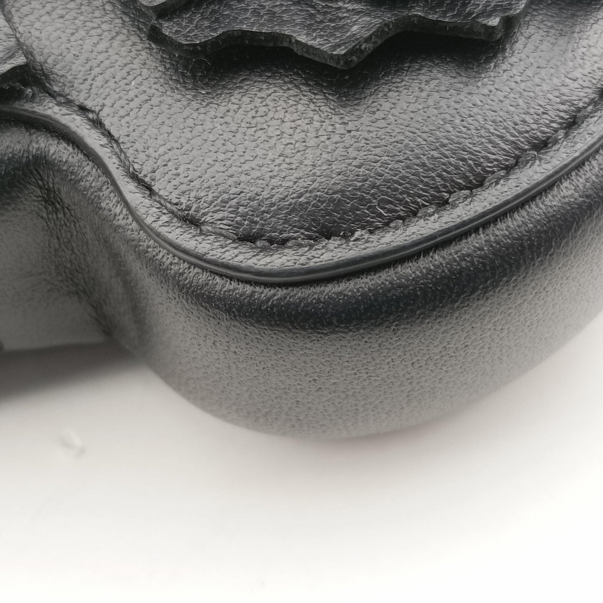 Secondhand Christian Dior 30 Montaigne Removable Black Lambskin  shoulderbag | stylenewstar