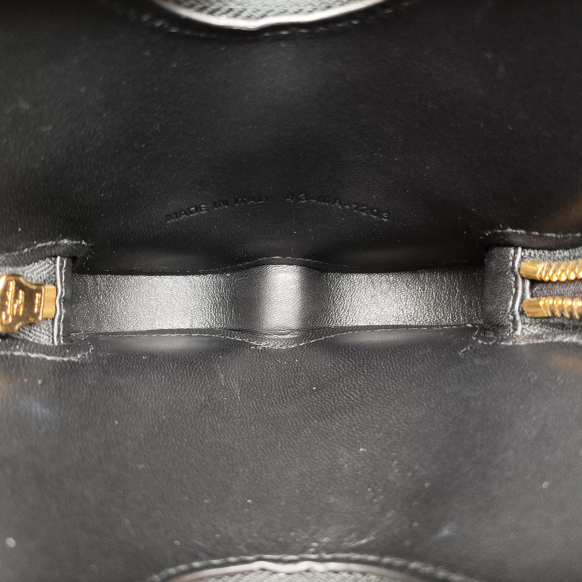 Secondhand Christian Dior 30 Montaigne Removable Black Lambskin  shoulderbag | stylenewstar