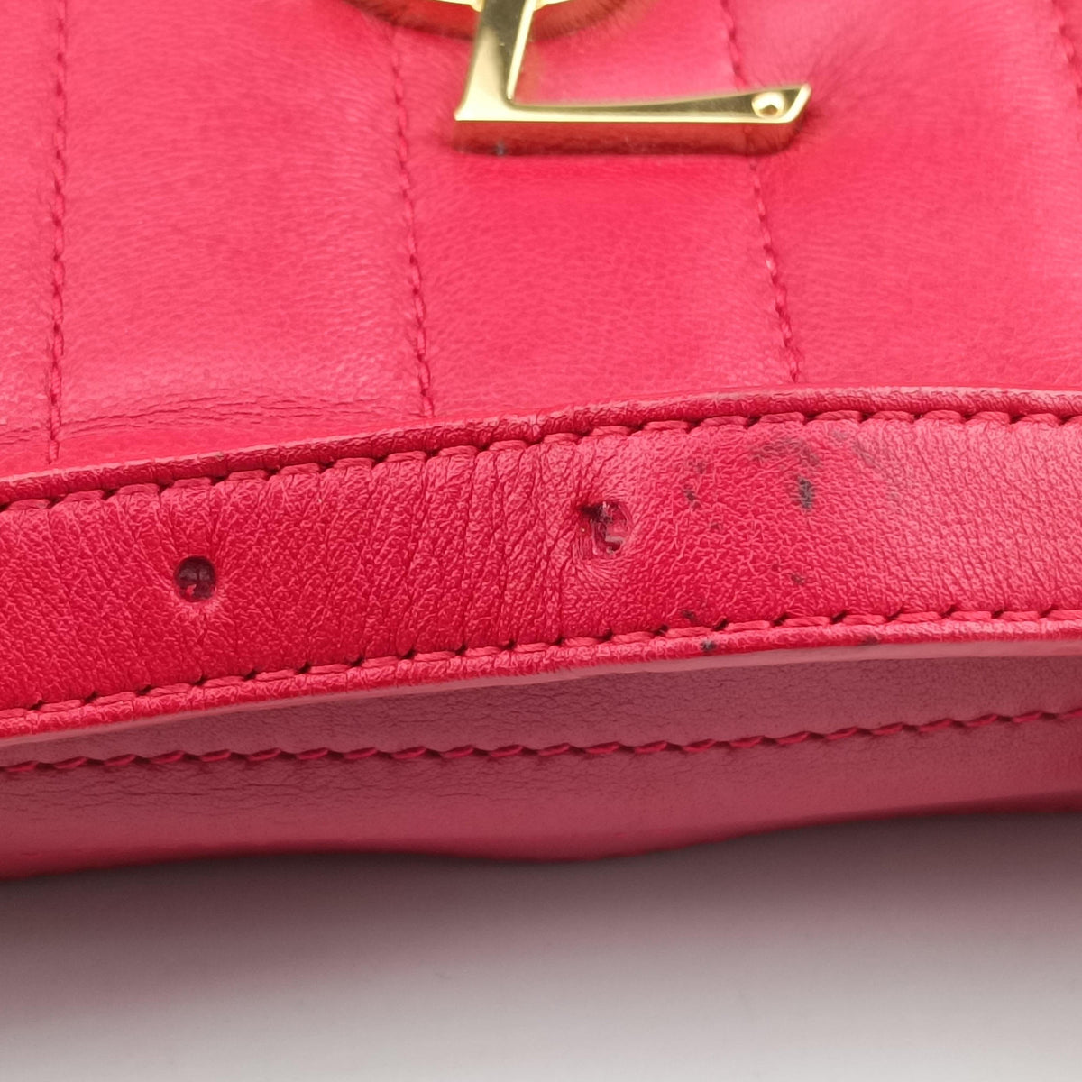 Pre-owned Yves Saint Laurent VICKY Red Leather 557574 bum bag/waist bag | stylenewstar