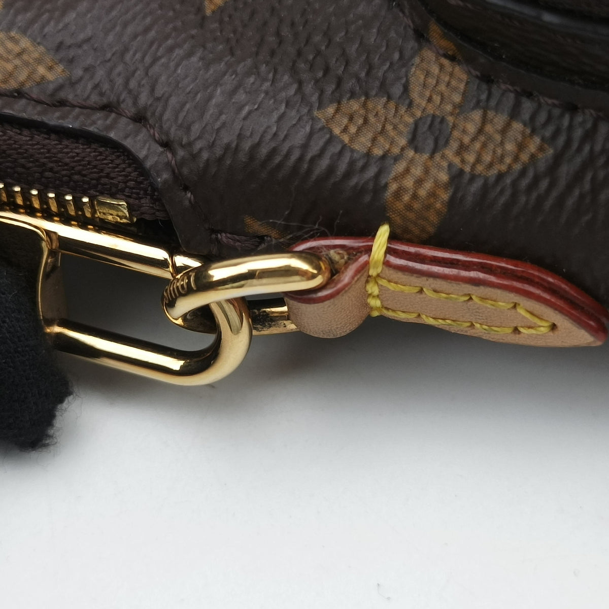 Pre-owned Louis Vuitton Utility Brown Monogram canvas M80746 shoulderbag | stylenewstar