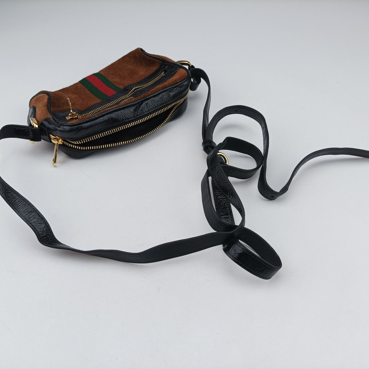 Pre-owned Gucci Ophidia Brown Suede 573321 shoulderbag | stylenewstar