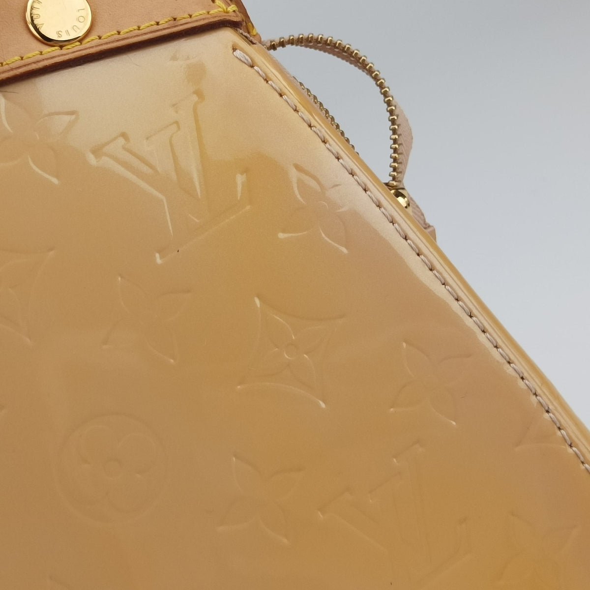Pre-owned Louis Vuitton Brea MM ROSE FLORENTIN Vernis M91021 handbag | stylenewstar