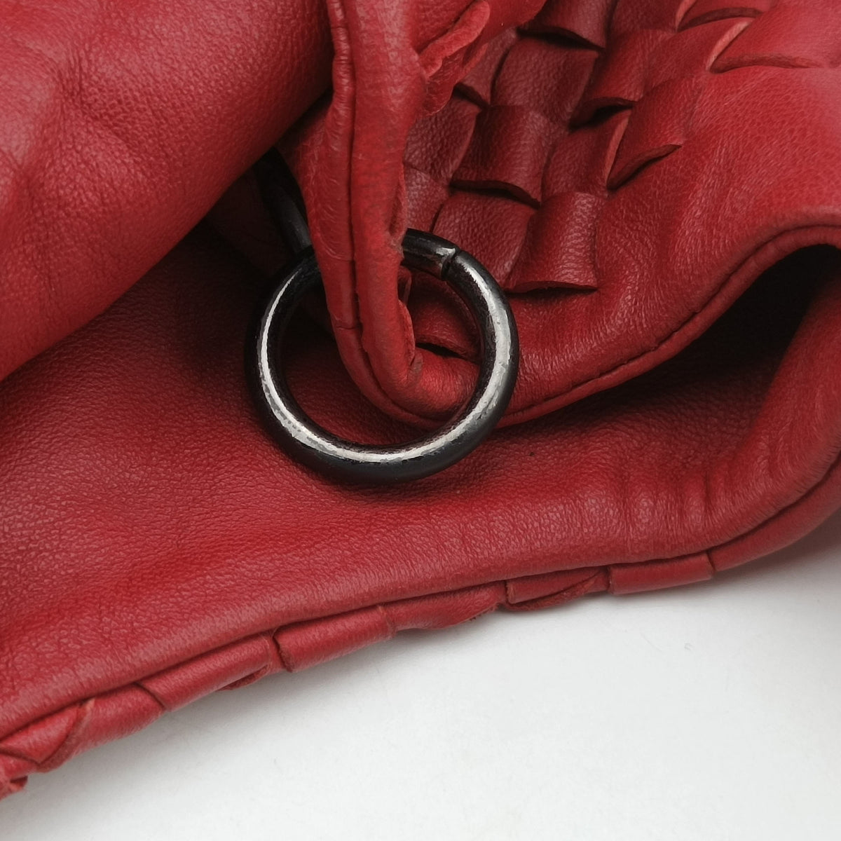 Pre-owned Bottega Veneta Campana Red Lambskin  shoulderbag | stylenewstar