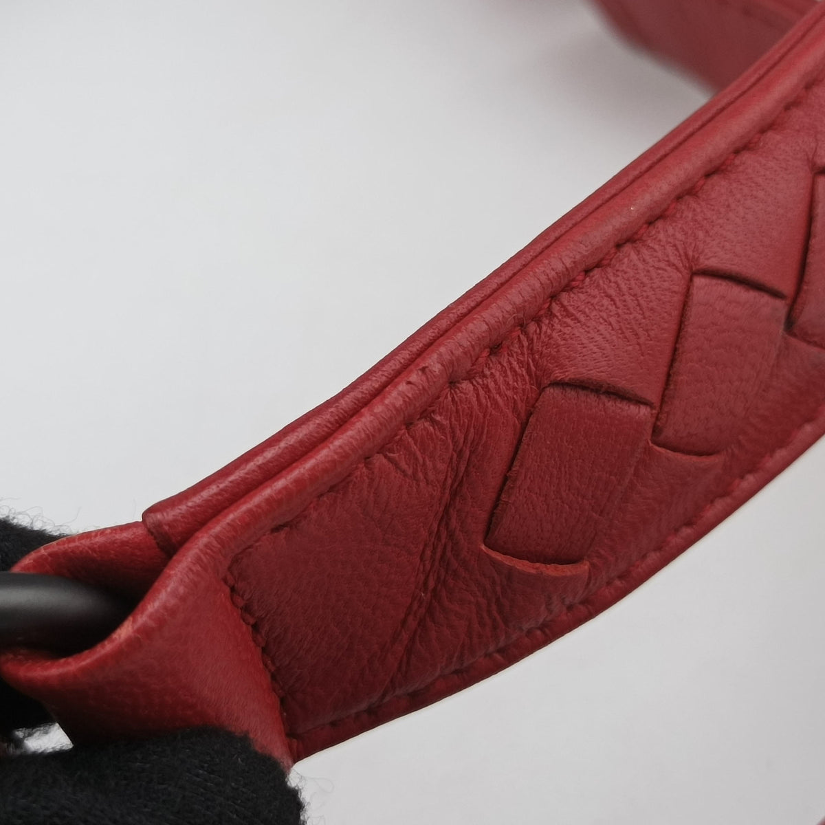 Pre-owned Bottega Veneta Campana Red Lambskin  shoulderbag | stylenewstar