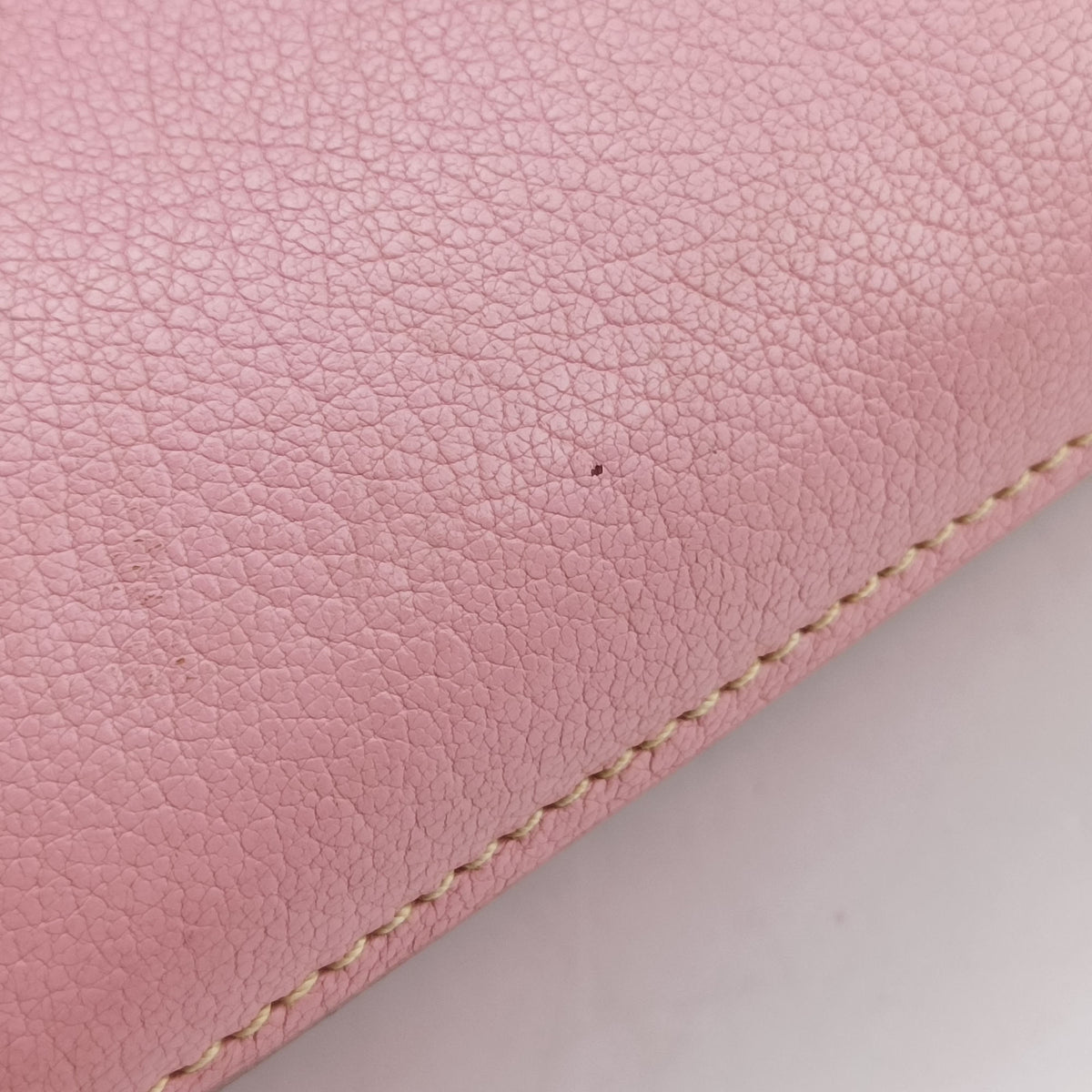 Pre-owned Miu Miu Madras Pink Leather  shoulderbag | stylenewstar