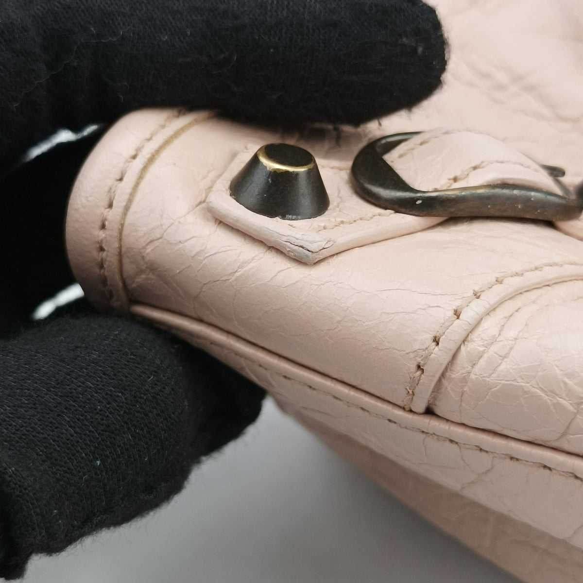 Pre-owned Balenciaga Classic City Mini Pink lambskin  shoulderbag | stylenewstar