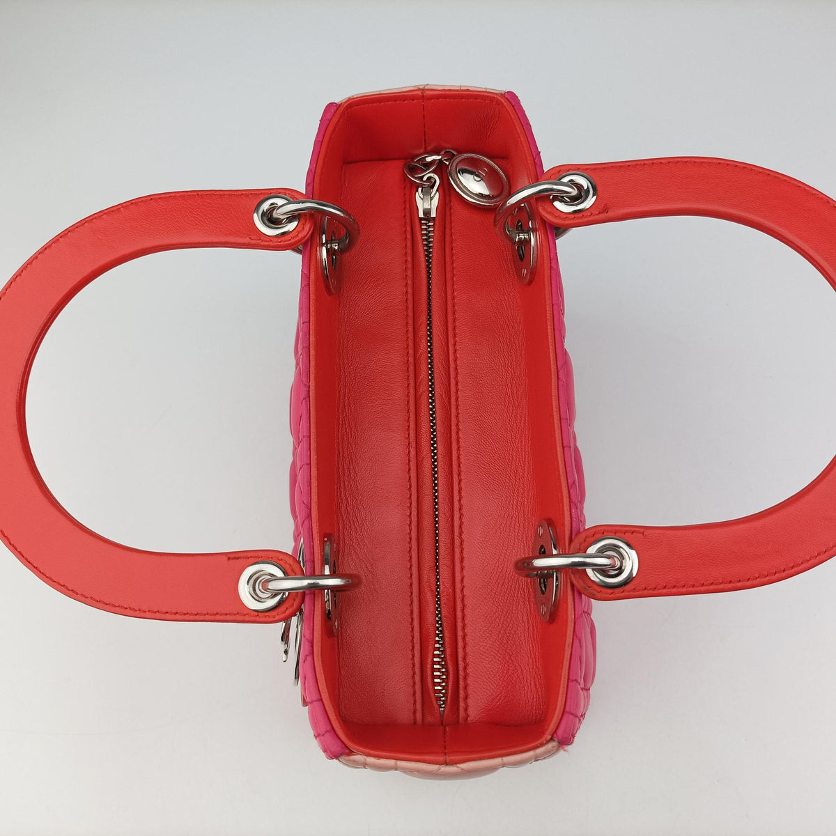 Secondhand Christian Dior Lady Dior Pink lambskin  shoulderbag | stylenewstar