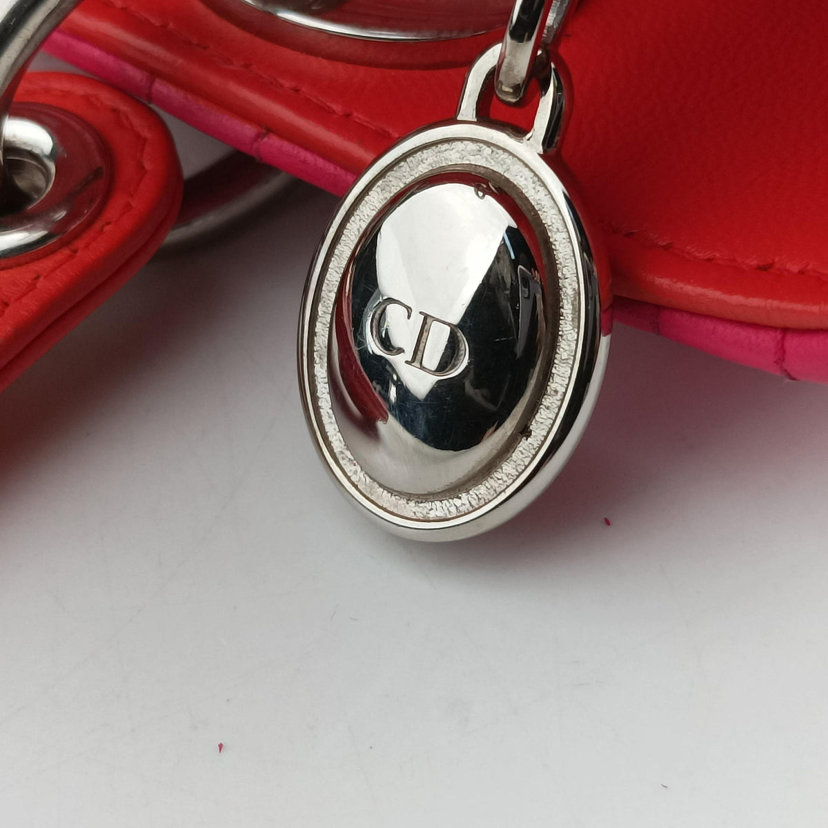 Secondhand Christian Dior Lady Dior Pink lambskin  shoulderbag | stylenewstar