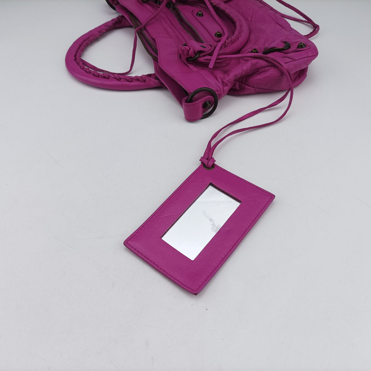 Pre-owned Balenciaga Giant City Purple lambskin  shoulderbag | stylenewstar