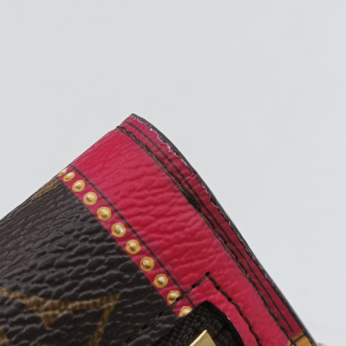Pre-owned Louis Vuitton Pochette Weekend brown×Fuchsia Pink Monogram Canvas M62456 shoulderbag | stylenewstar