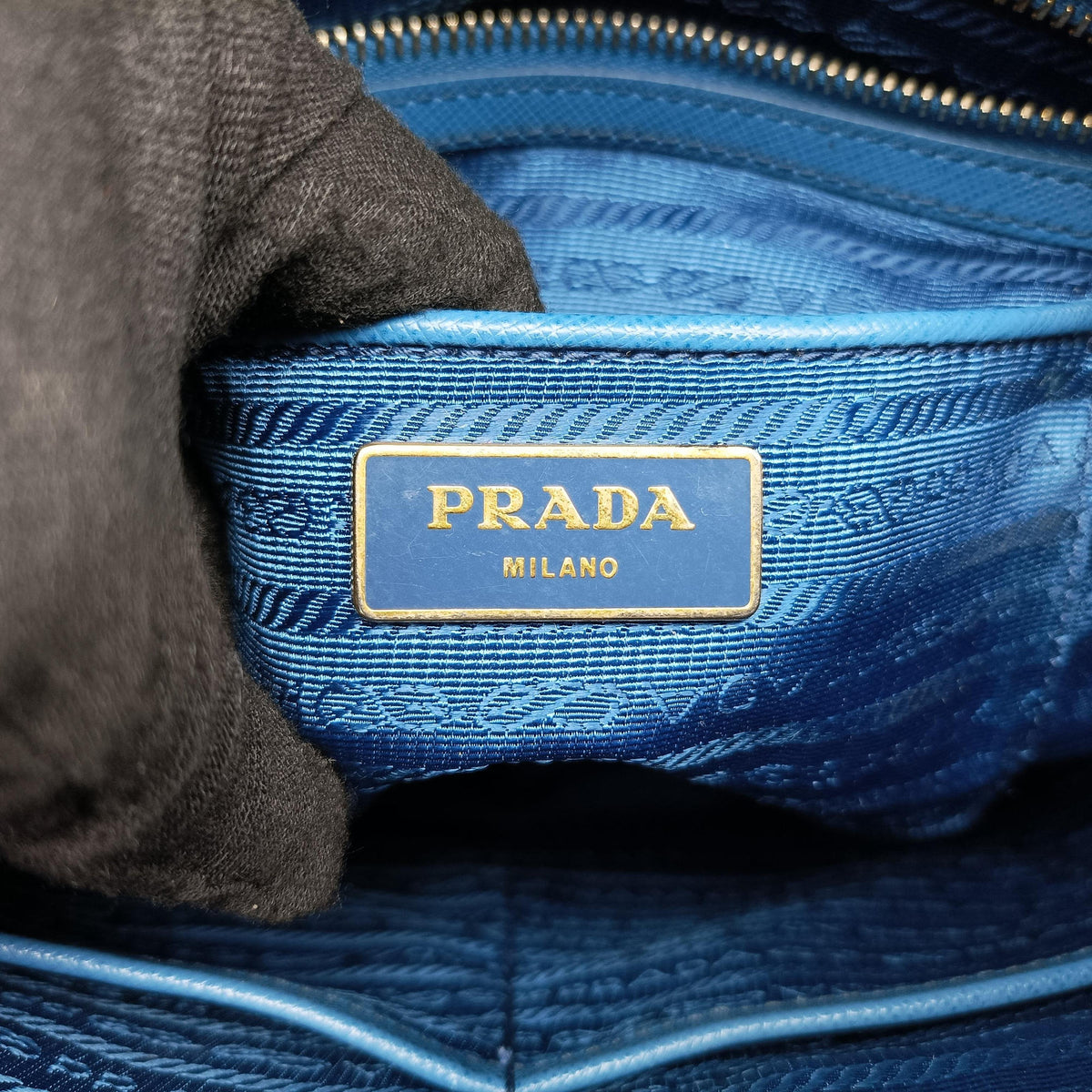 Pre-owned Prada Hobo Blue Saffiano leather  shoulderbag | stylenewstar