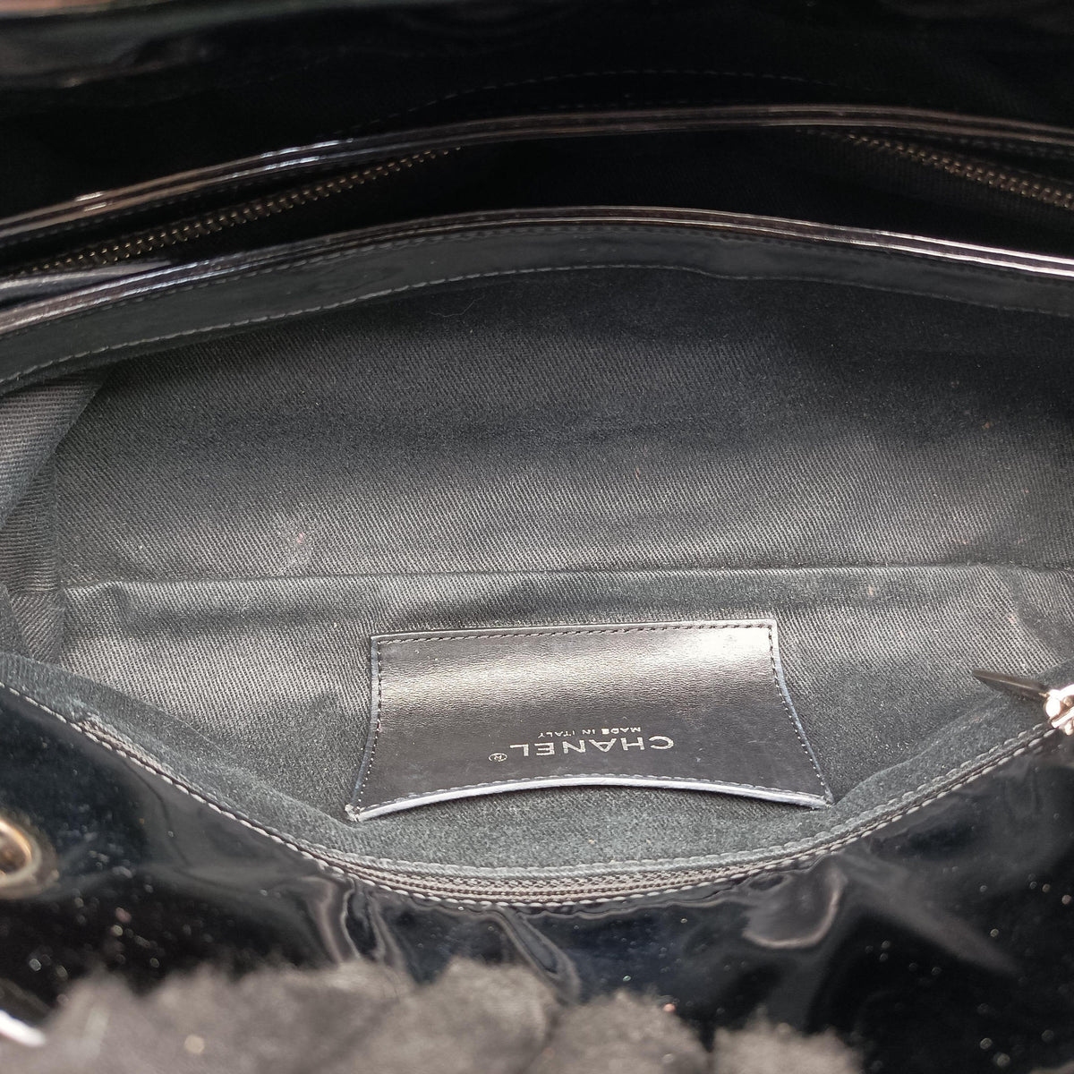 Pre-owned Chanel Mademoiselle Bowling Black Patent leather A50558 shoulderbag | stylenewstar
