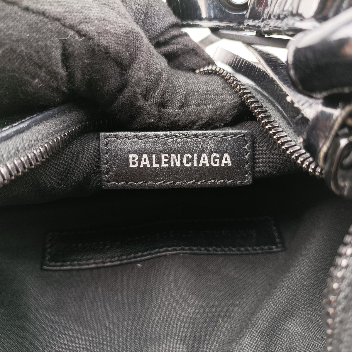 Secondhand Balenciaga Le Cagole Black Patent  shoulderbag | stylenewstar