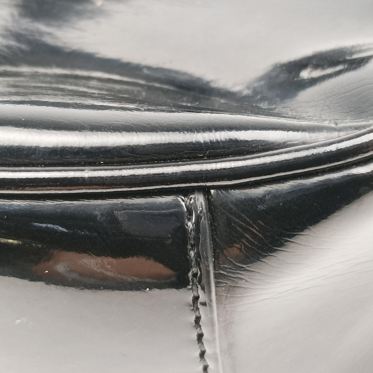 Secondhand Balenciaga Le Cagole Black Patent  shoulderbag | stylenewstar