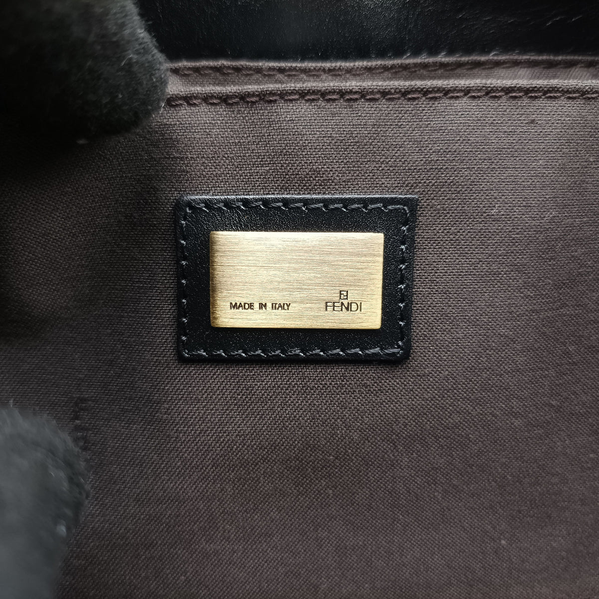Secondhand Fendi B Bag Black Leather 8BR544 shoulderbag | stylenewstar