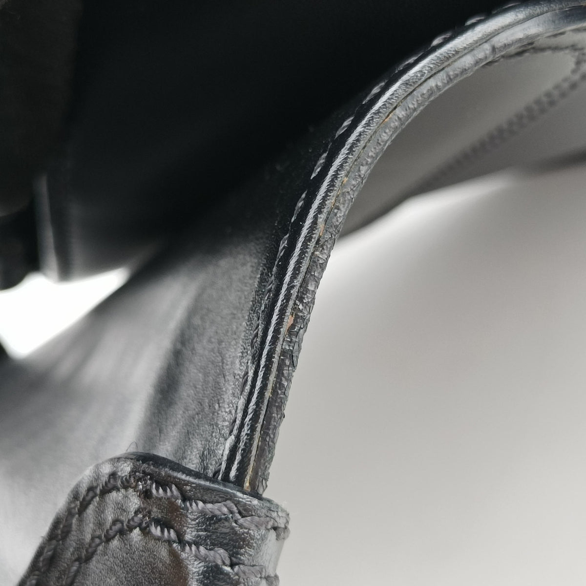 Secondhand Fendi B Bag Black Leather 8BR544 shoulderbag | stylenewstar
