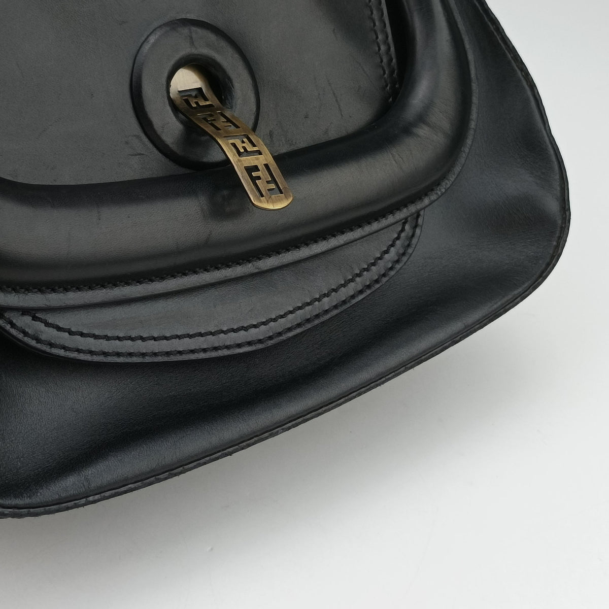 Secondhand Fendi B Bag Black Leather 8BR544 shoulderbag | stylenewstar