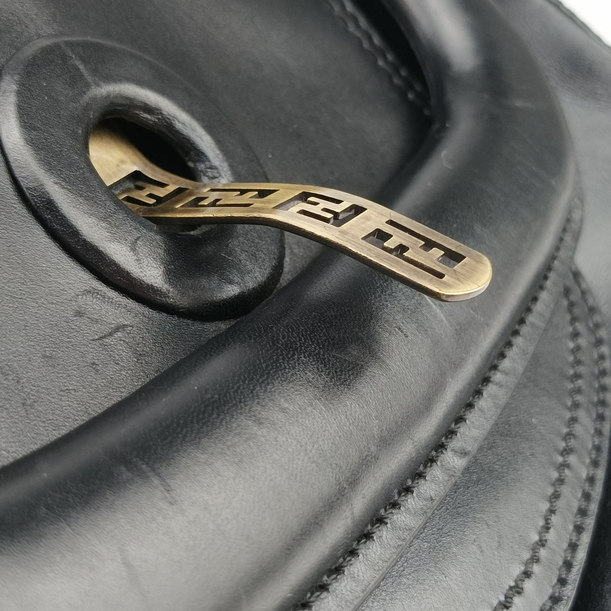 Secondhand Fendi B Bag Black Leather 8BR544 shoulderbag | stylenewstar