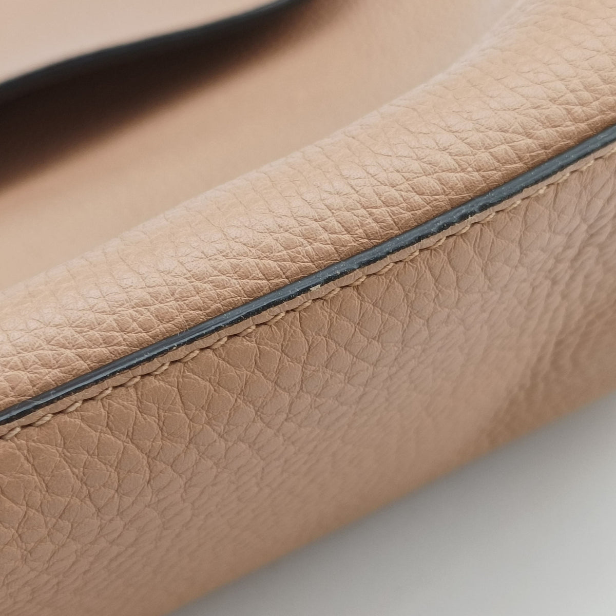 Pre-owned Gucci Bamboo Daily Camel Leather 370830 shoulderbag | stylenewstar