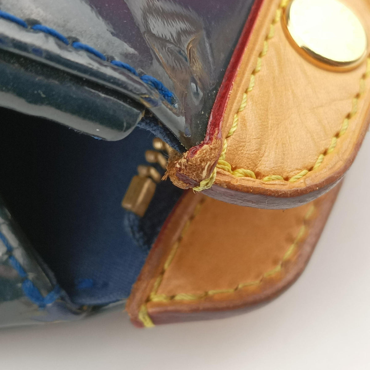 Pre-owned Louis Vuitton Brea MM Grand Bleu Vernis M90054 shoulderbag | stylenewstar