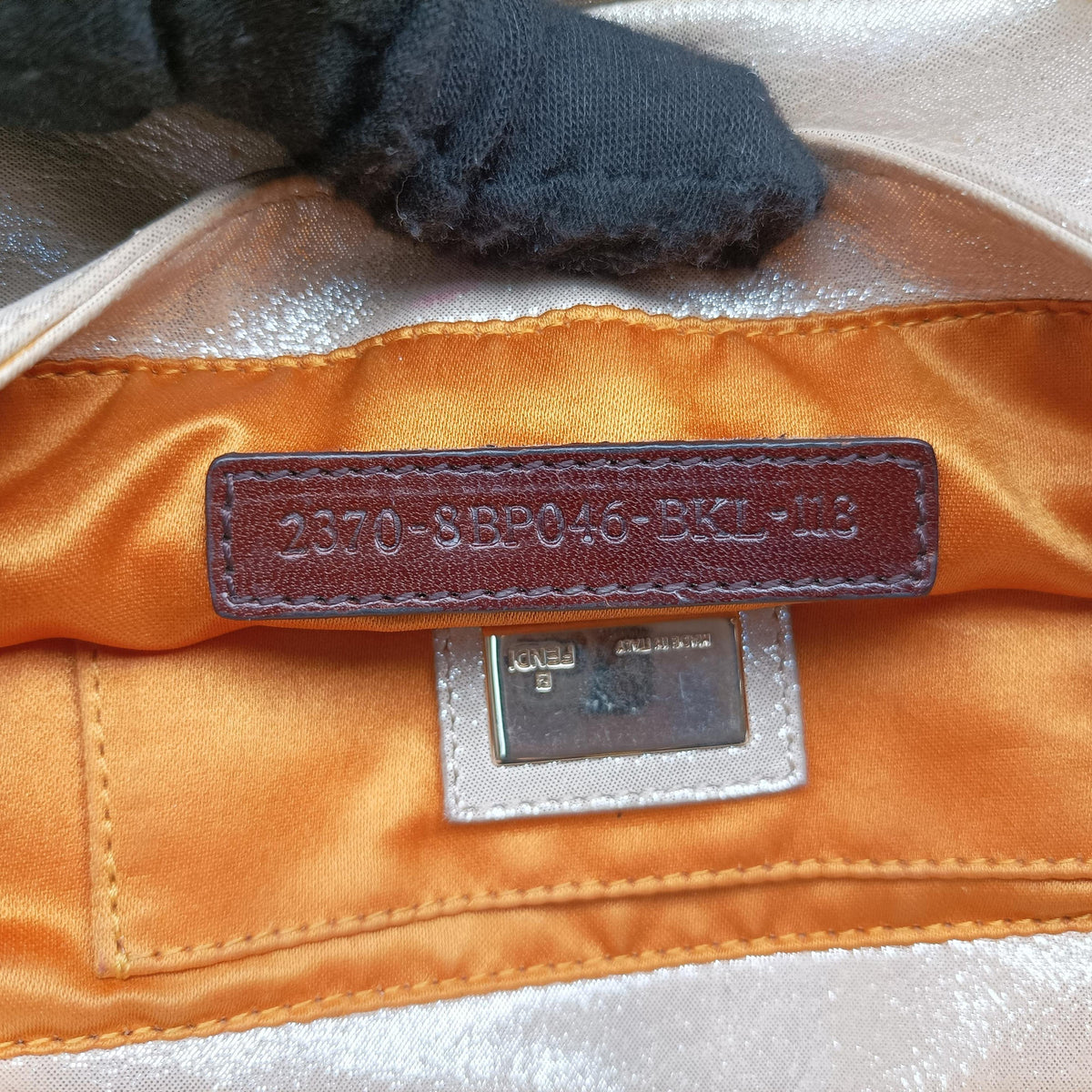 Vintage Fendi Mia Pochette Golden Leather 8BP046 shoulderbag | stylenewstar