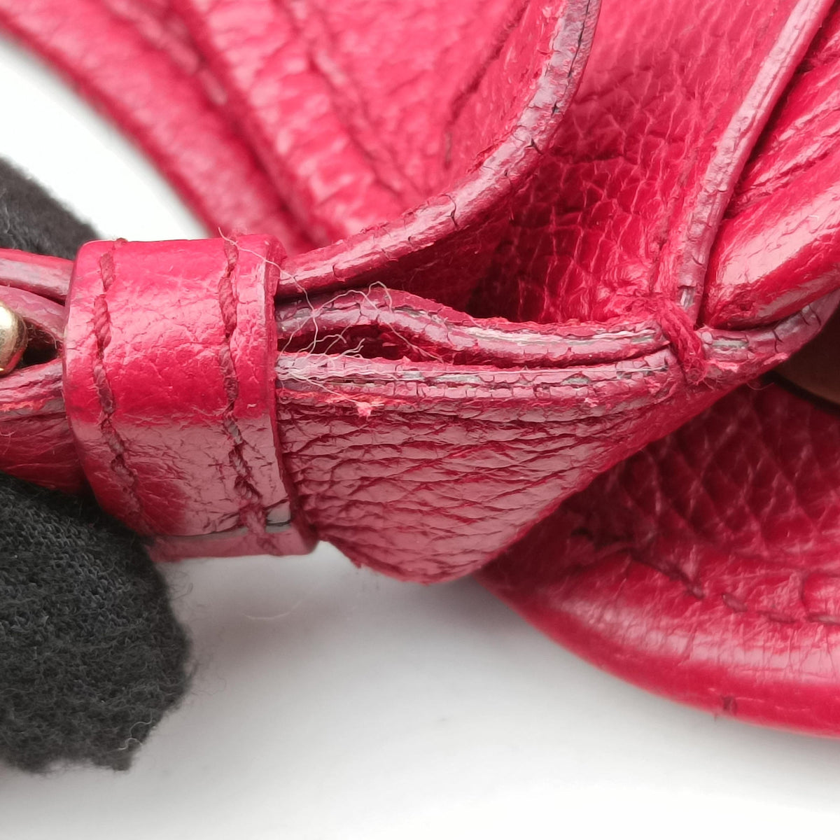 Pre-owned Christian Dior Cannage Bee Red Leather  handbag | stylenewstar
