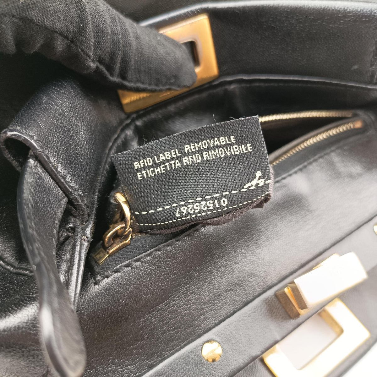 Pre-owned Fendi PEEKABOO Black Leather 8BN244 shoulderbag | stylenewstar