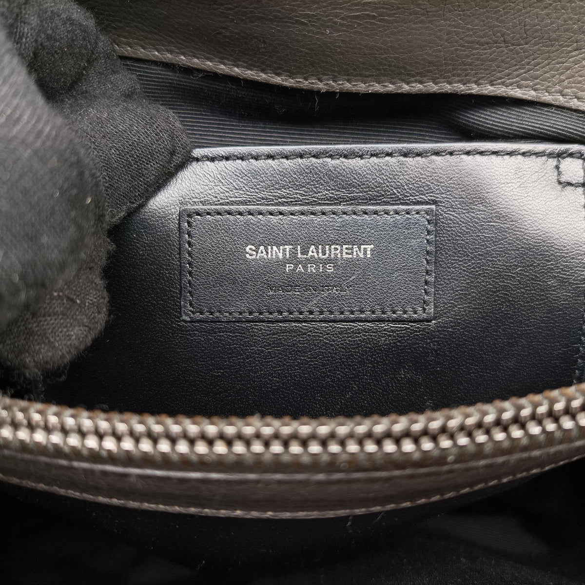 Vintage Yves Saint Laurent COLLEGE Grey Leather 392738 shoulderbag | stylenewstar