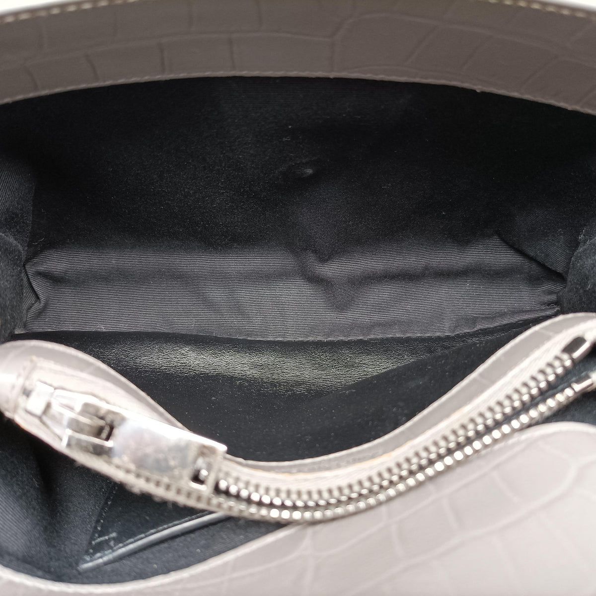 Pre-owned Yves Saint Laurent COLLEGE Grey Leather 428101 shoulderbag | stylenewstar
