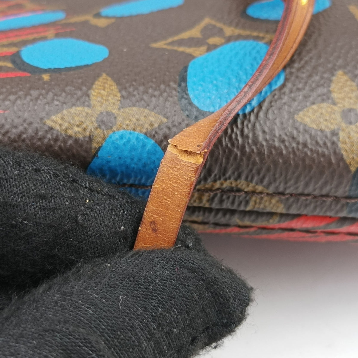 Secondhand Louis Vuitton Neverfull MM Brown x Poppy Denim Monogram Jungle Dot M41978 shoulderbag | stylenewstar