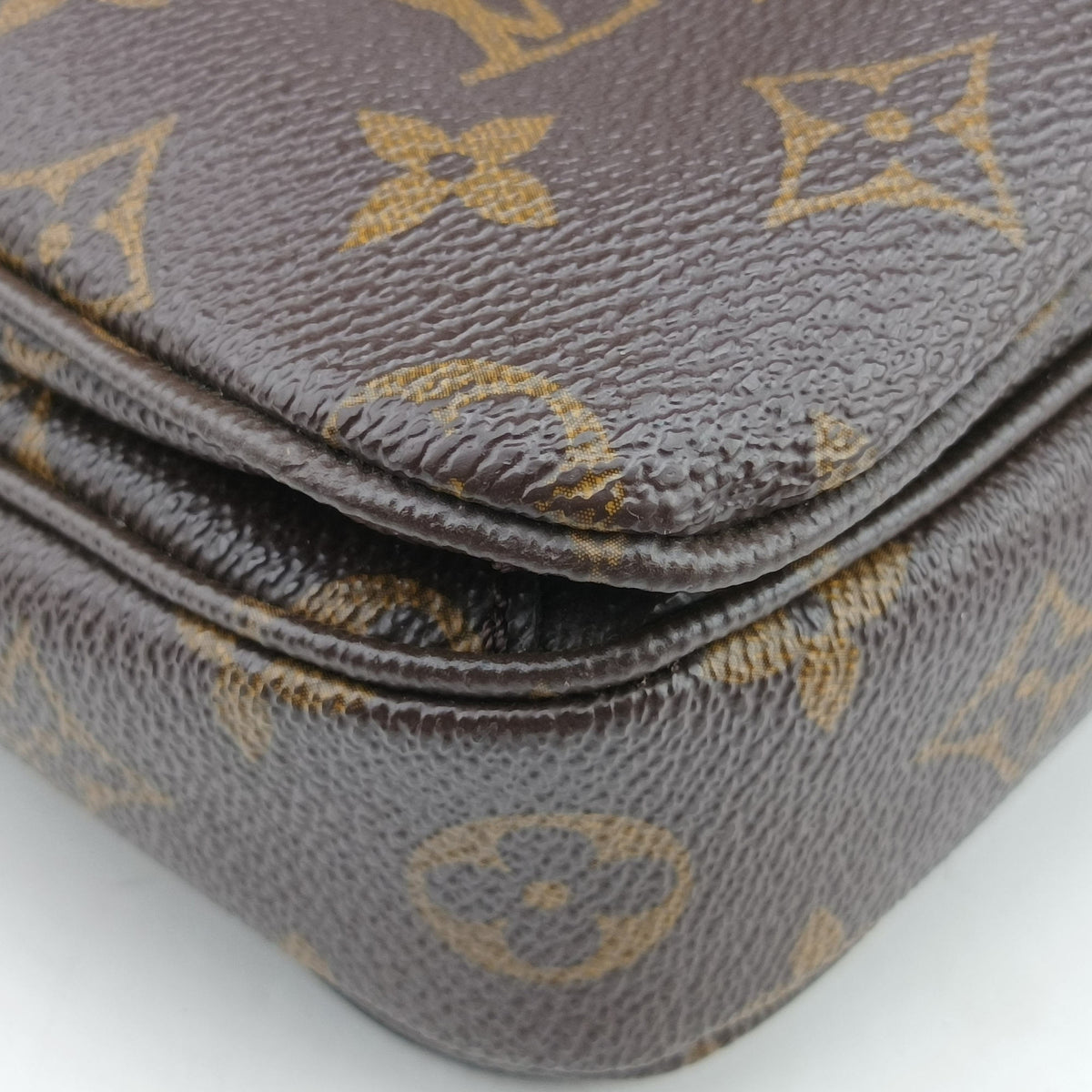 Vintage Louis Vuitton Pochette Metis MM Brown Monogram Canvas M44875 shoulderbag | stylenewstar