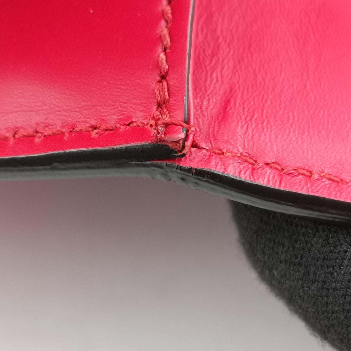 Secondhand Gucci Sylvie Red Leather 421882 shoulderbag | stylenewstar
