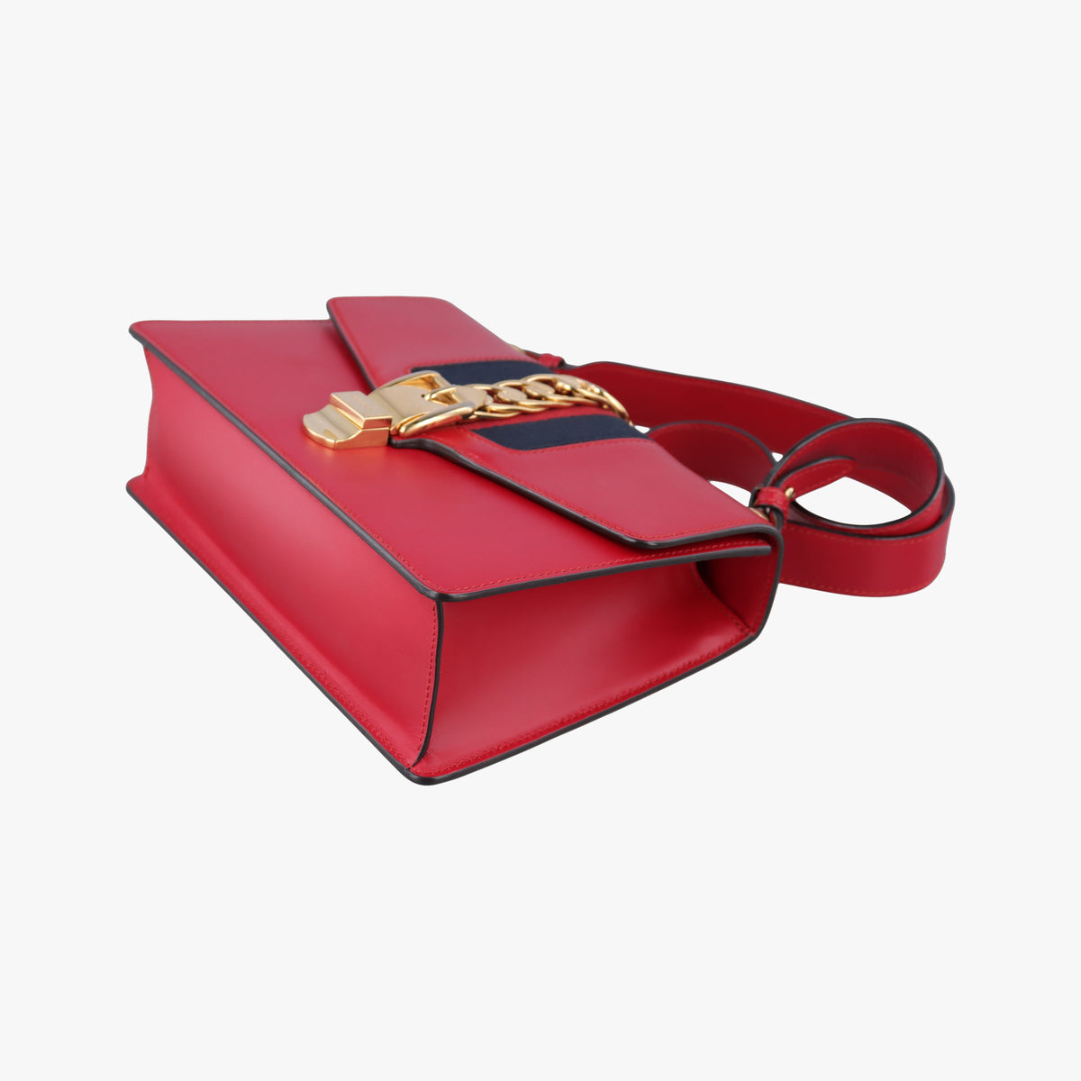 Secondhand Gucci Sylvie Red Leather 421882 shoulderbag | stylenewstar