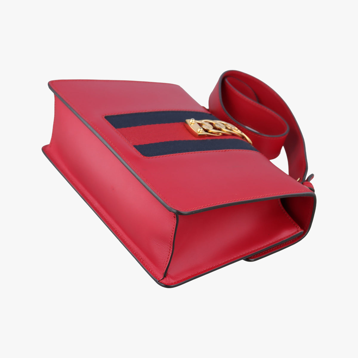 Secondhand Gucci Sylvie Red Leather 421882 shoulderbag | stylenewstar
