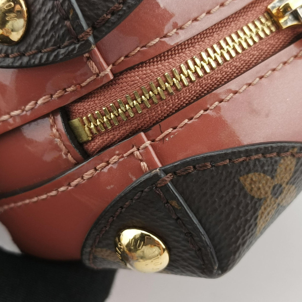 Secondhand Louis Vuitton Miroir Venice Vieux Rose Vernis M53546 shoulderbag | stylenewstar