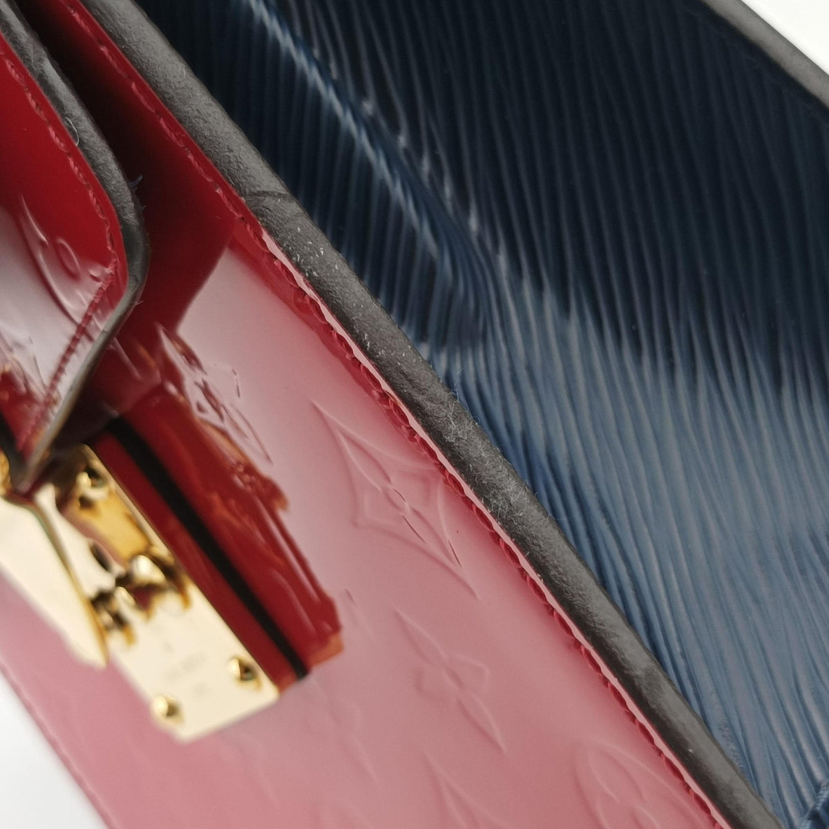 Pre-owned Louis Vuitton Spring street PM Scarlet Red Monogram Canvas×Vernis×Epi M90505 shoulderbag | stylenewstar