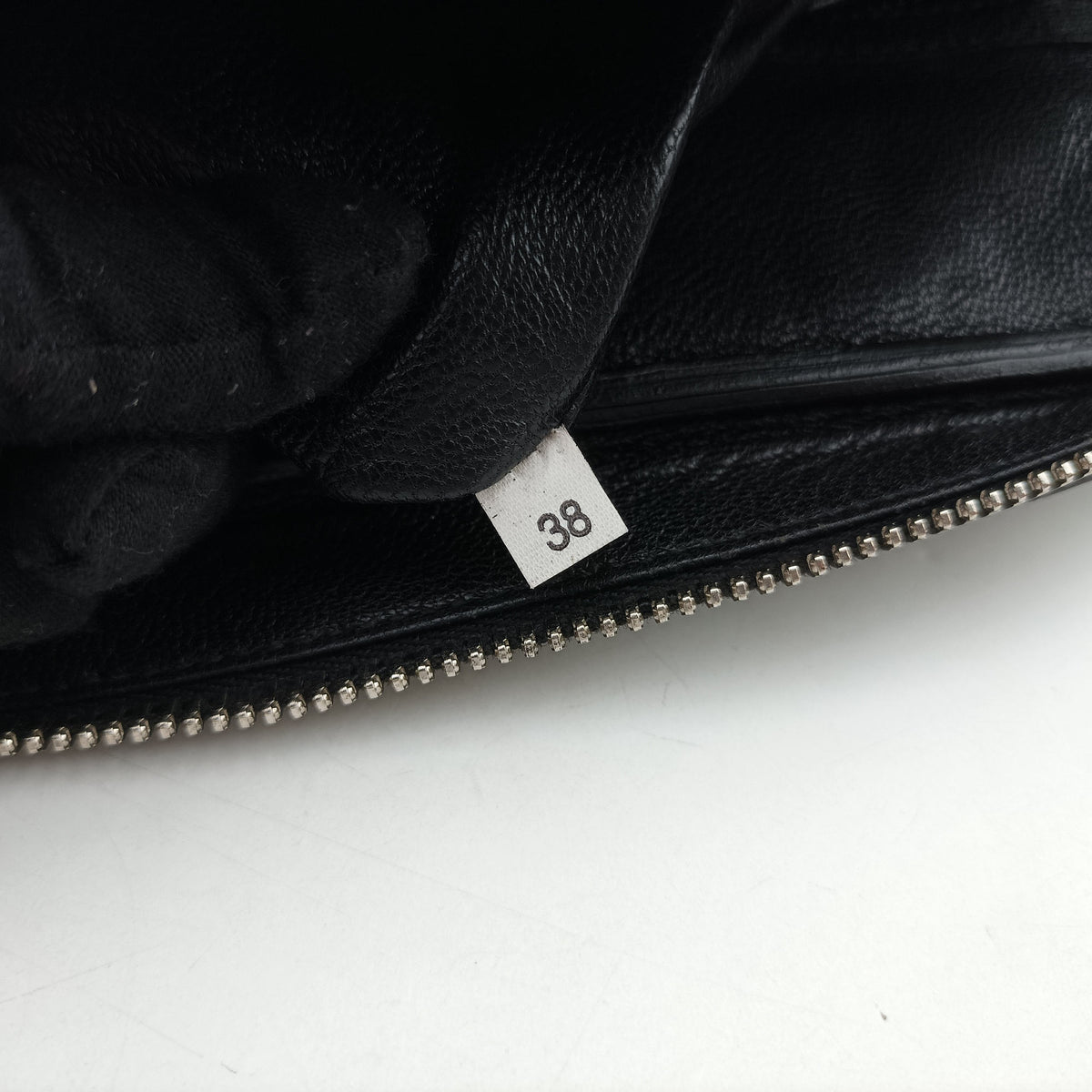 Pre-owned Prada business bag briefcase Black Leather 2VE363 handbag | stylenewstar
