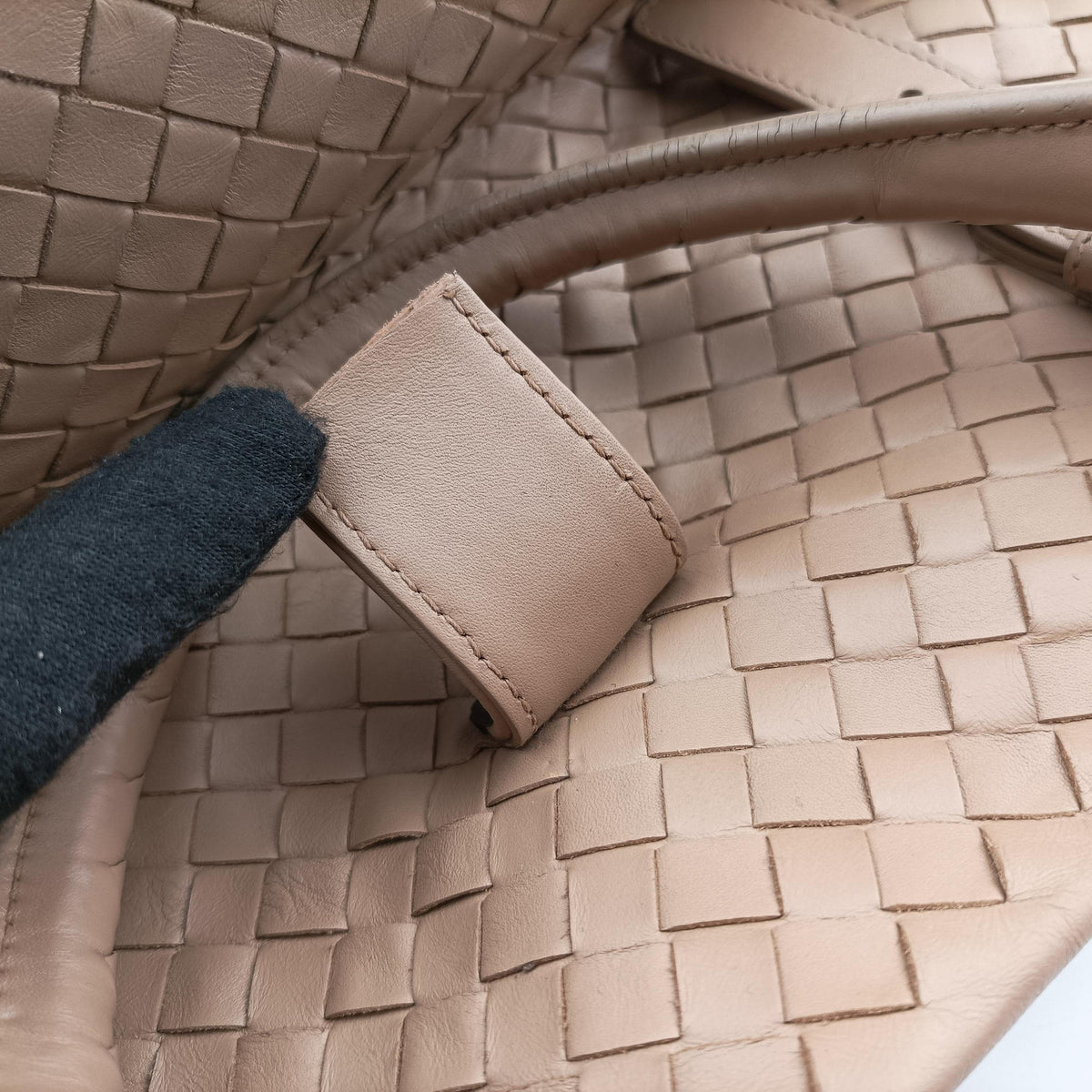 Pre-owned Bottega Veneta Roma Intrecciato Camel lambskin  shoulderbag | stylenewstar