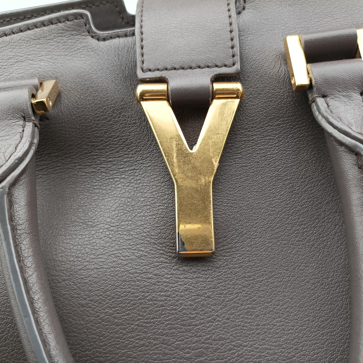 Secondhand Yves Saint Laurent Y Ligne Petit Cabas Grey Leather 311210 shoulderbag | stylenewstar