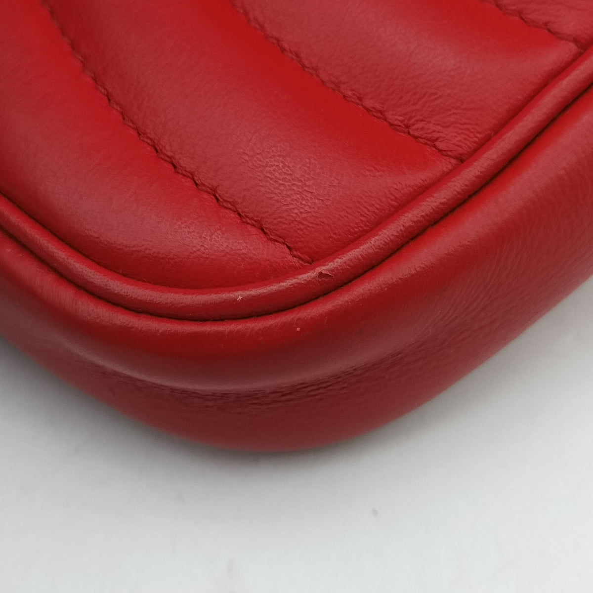 Pre-owned Louis Vuitton New Wave Chain Pochette ECARLATE Leather M63956 shoulderbag | stylenewstar