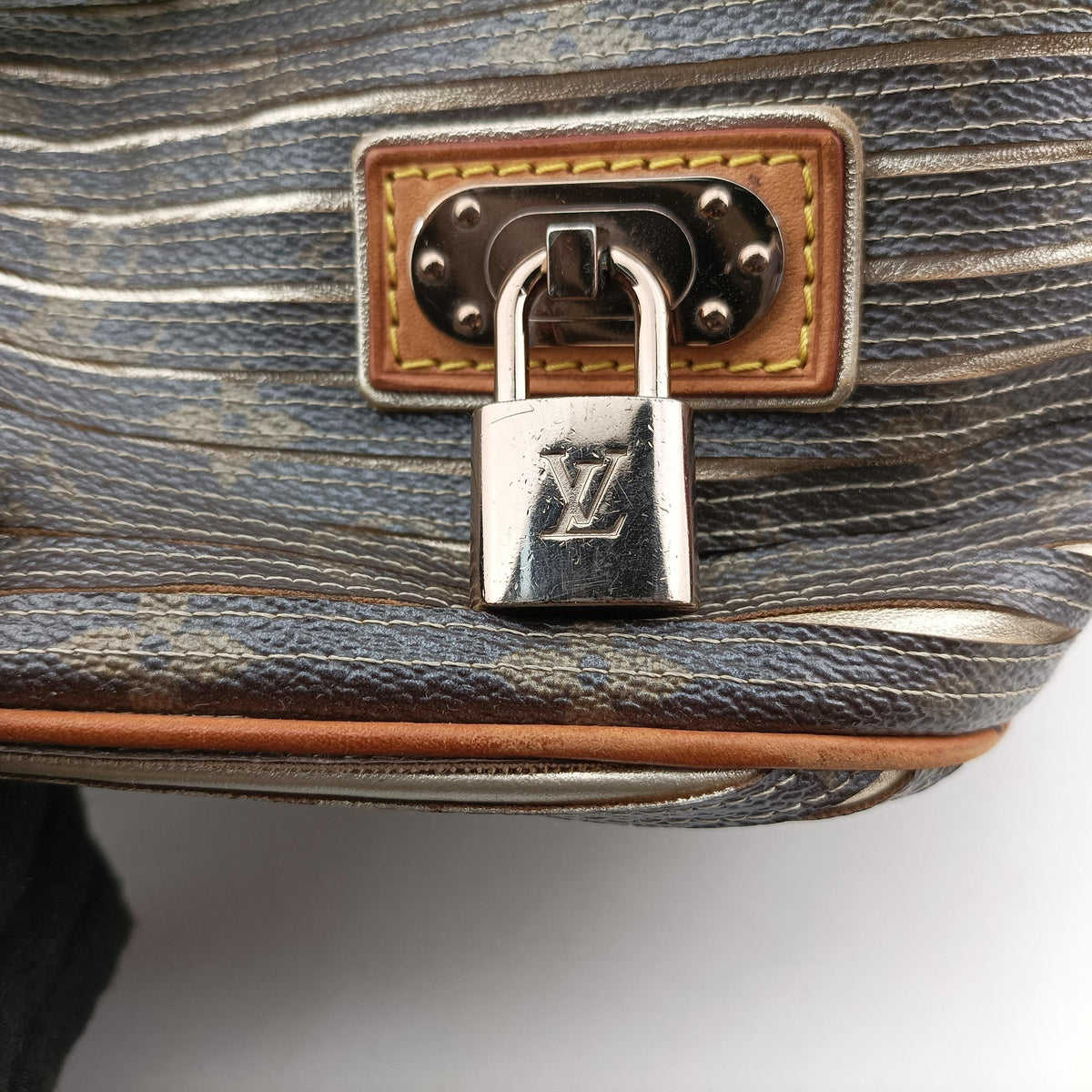 Pre-owned Louis Vuitton Neo Brown×Argent Monogram Eden×calf leather M40355 shoulderbag | stylenewstar