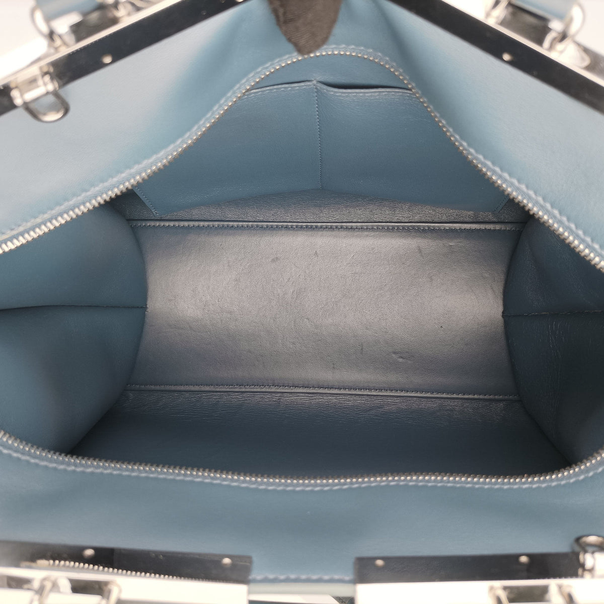 Secondhand Fendi Trois Jours Blue Leather 8BH279 handbag | stylenewstar