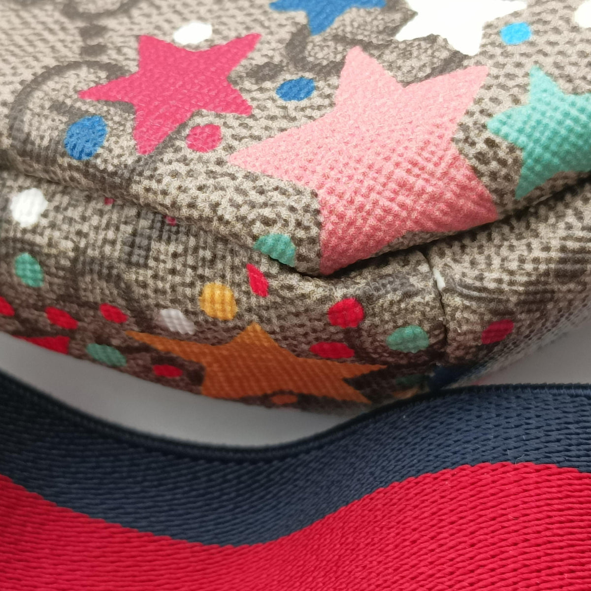 Pre-owned Gucci Kids Line Children's Star beige×multi PVC coated canvas 502095 bum bag/waist bag | stylenewstar