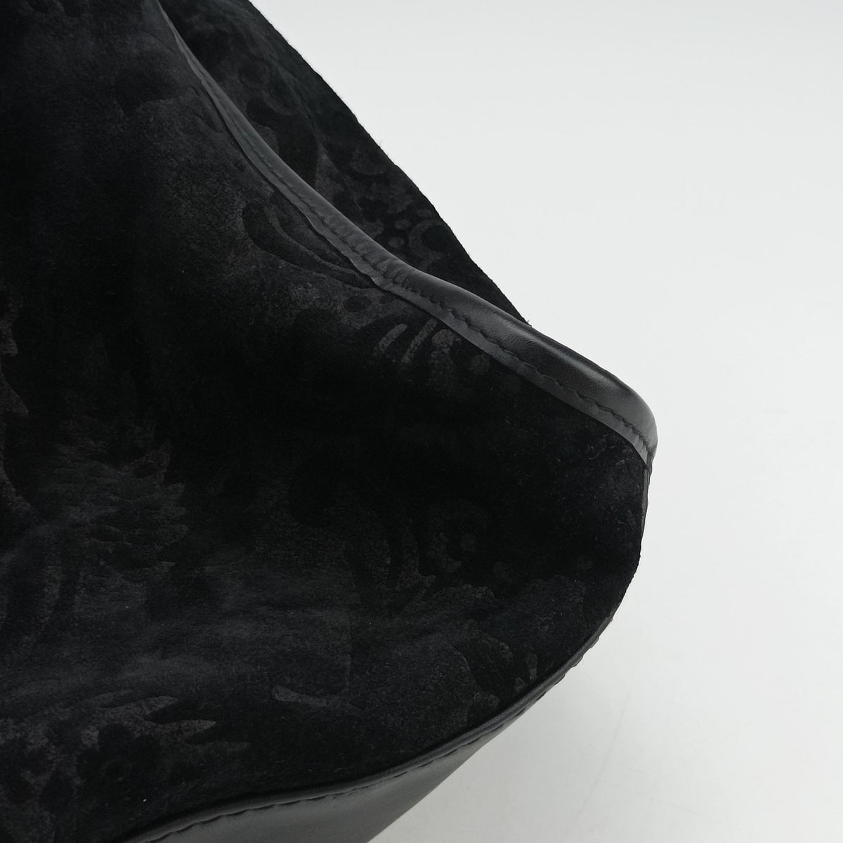 Pre-owned Gucci Soft Stirrup Black Suede 296856 handbag | stylenewstar