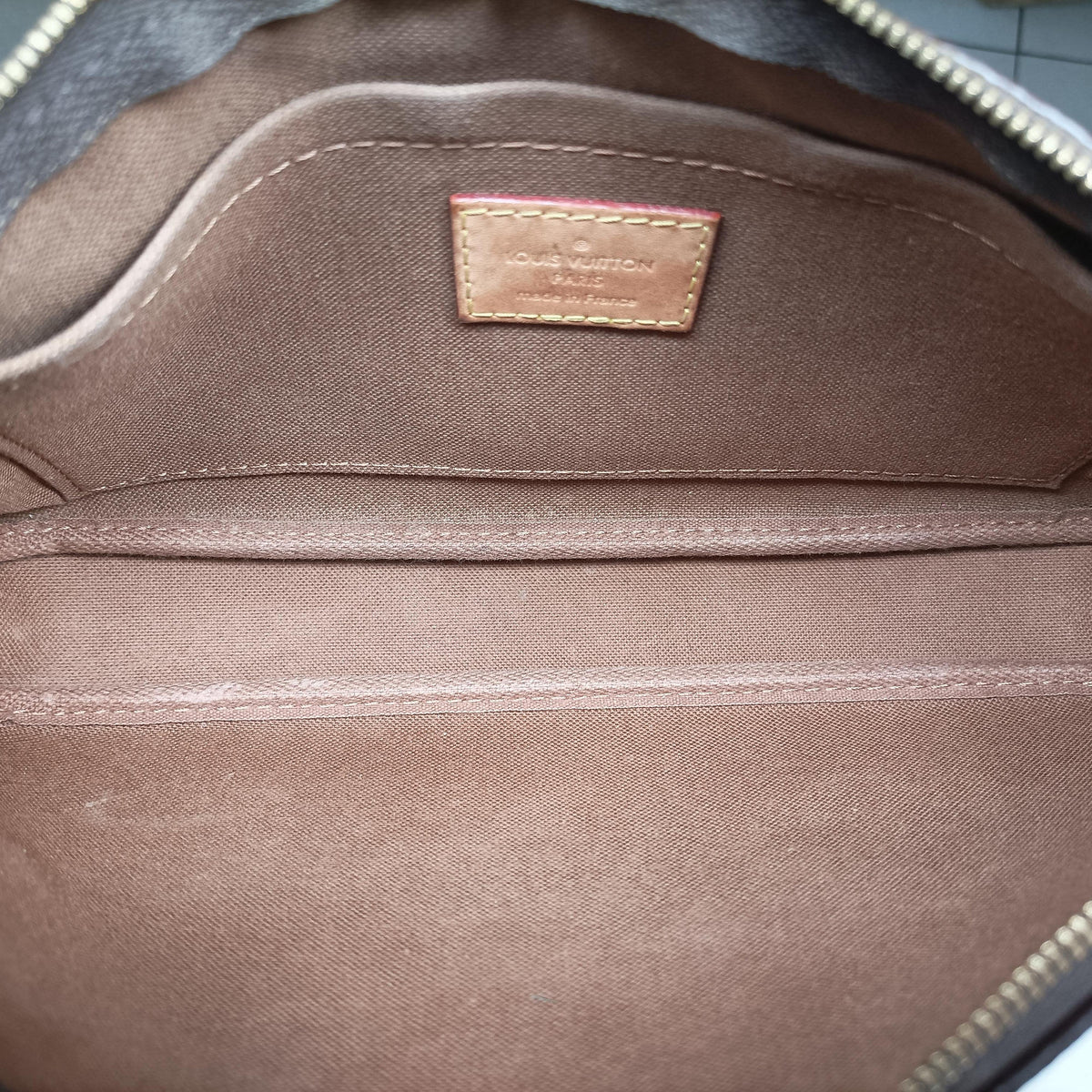 Secondhand Louis Vuitton MULTI POCHETTE ACCESSOIRES brown×khaki Monogram Canvas M44813 shoulderbag | stylenewstar
