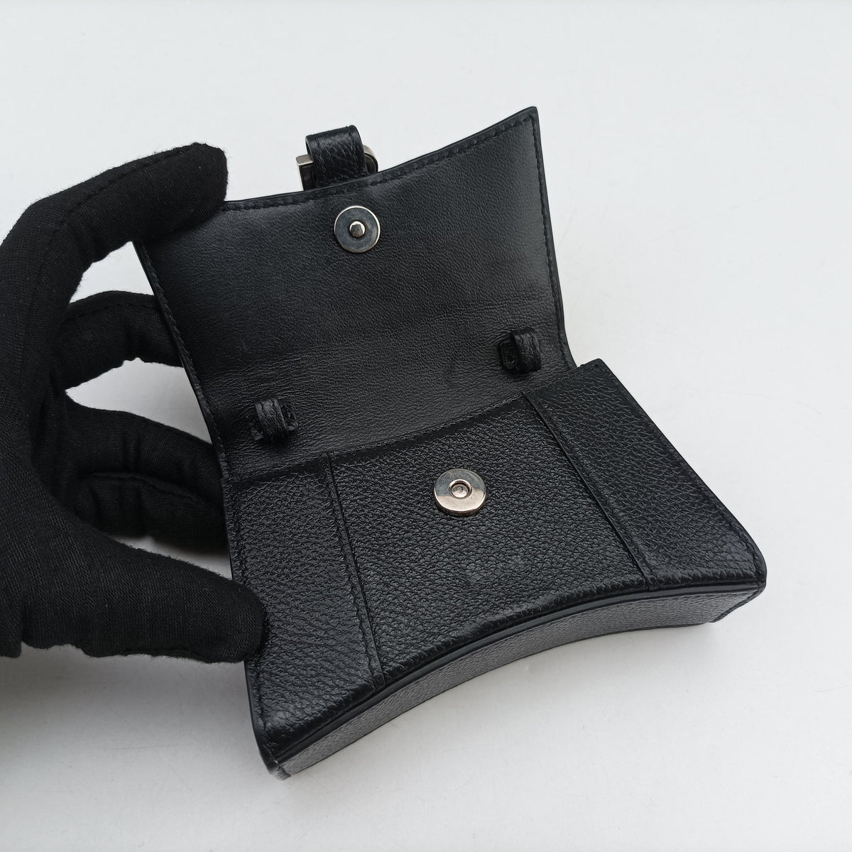 Pre-owned Balenciaga Hourglass Black Leather  shoulderbag | stylenewstar