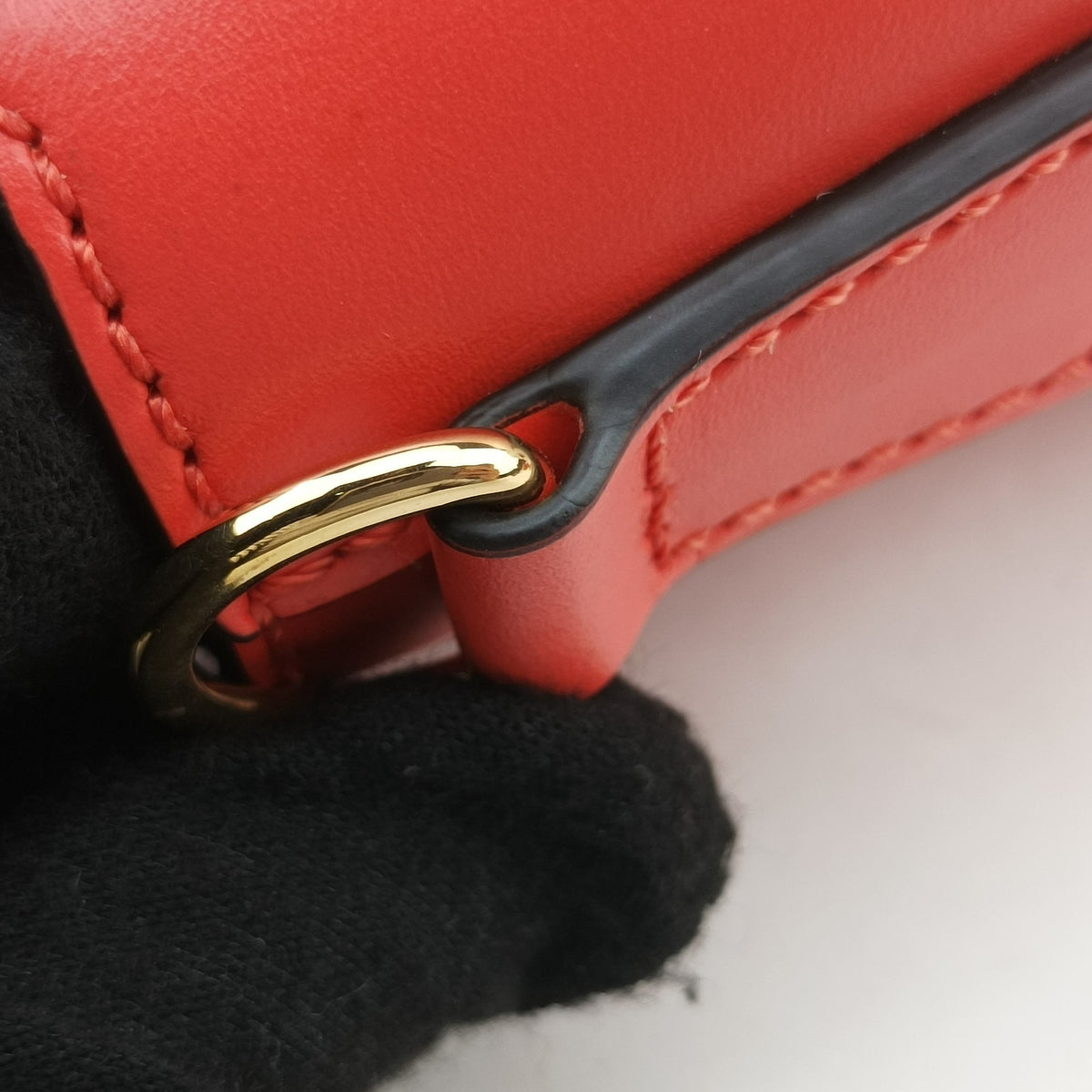 Pre-owned Fendi By the way Red Leather 8BL145 shoulderbag | stylenewstar