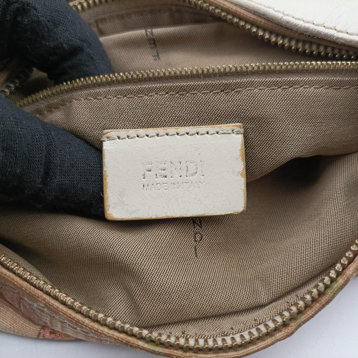 Secondhand Fendi Chef Perforated Charm Zucca Print Multicolour Canvas × Leather 8BR448 shoulderbag | stylenewstar