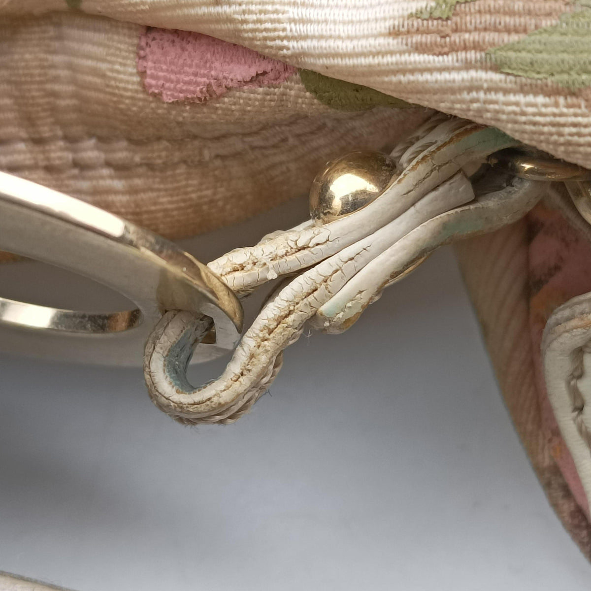 Secondhand Fendi Chef Perforated Charm Zucca Print Multicolour Canvas × Leather 8BR448 shoulderbag | stylenewstar