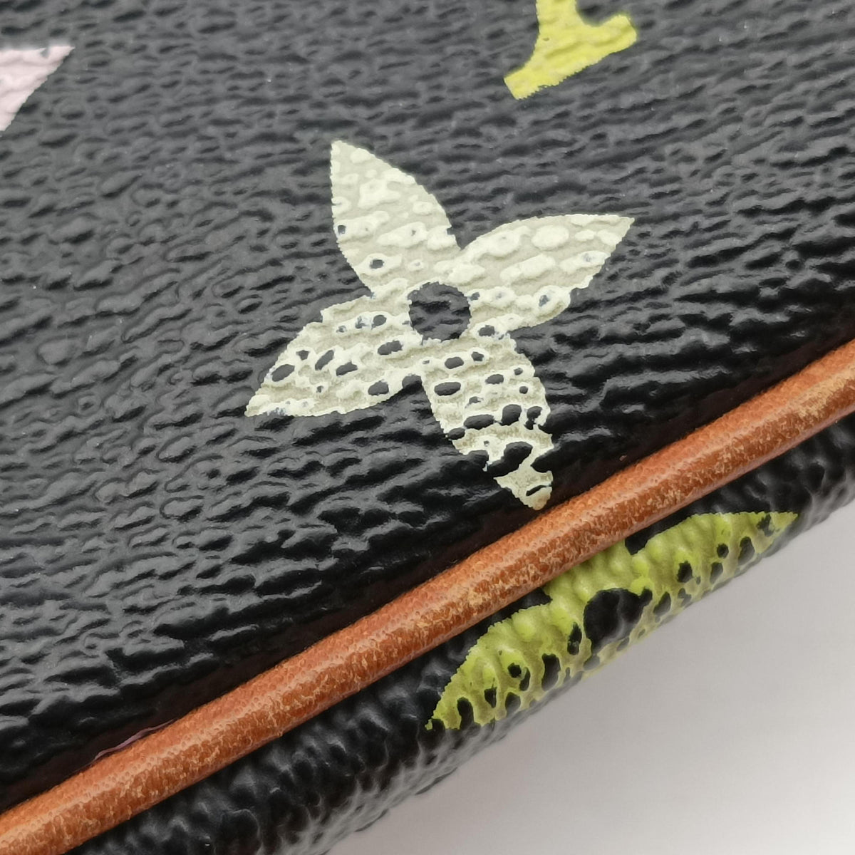 Pre-owned Louis Vuitton RIFT Noir Monogram Multicolor M40056 shoulderbag | stylenewstar